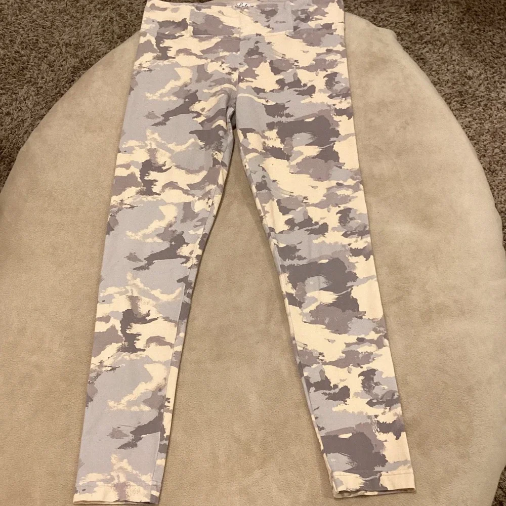 Talula from Revolve Pink and Gray Camouflage Leggings, ankle length, Size Medium
